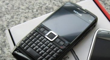 Nokia E71'in yeni versiyonu geliyor!